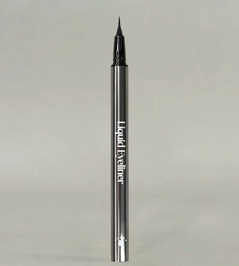 DELINEADOR LIQUIDO DE OJOS DOLCE BELLA DE LUJO