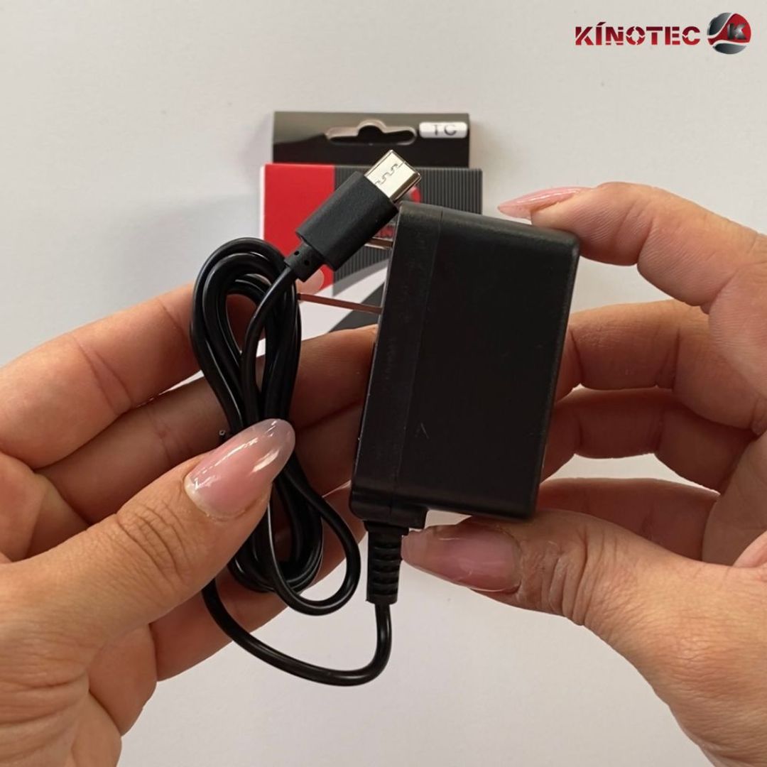 Cargador genérico Kinotec 