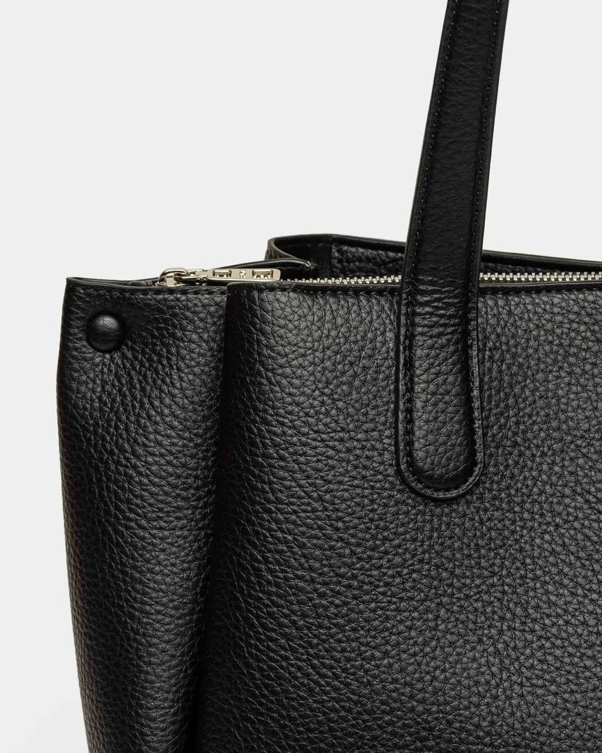SHOPPER ERIN  NEGRO