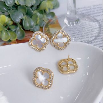 Imagen del producto ARETES TREBOL