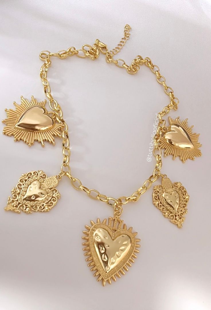 COLLAR CORAZON DORADOS