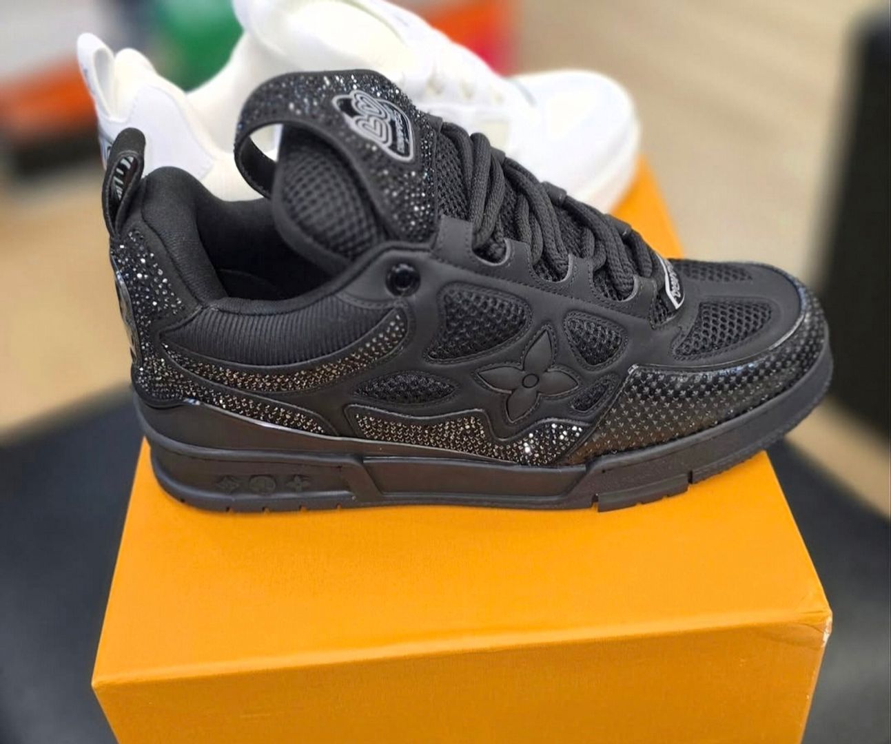 Lv skate swarovski
