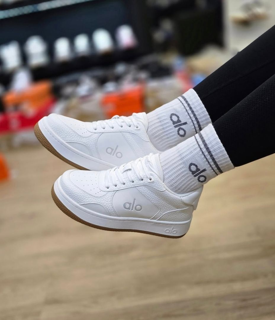 alo x 01 Classic White 