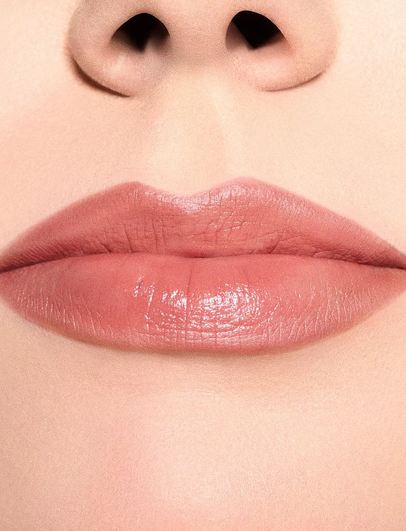 MAC GLOSSY COMFORT LIP COMBO