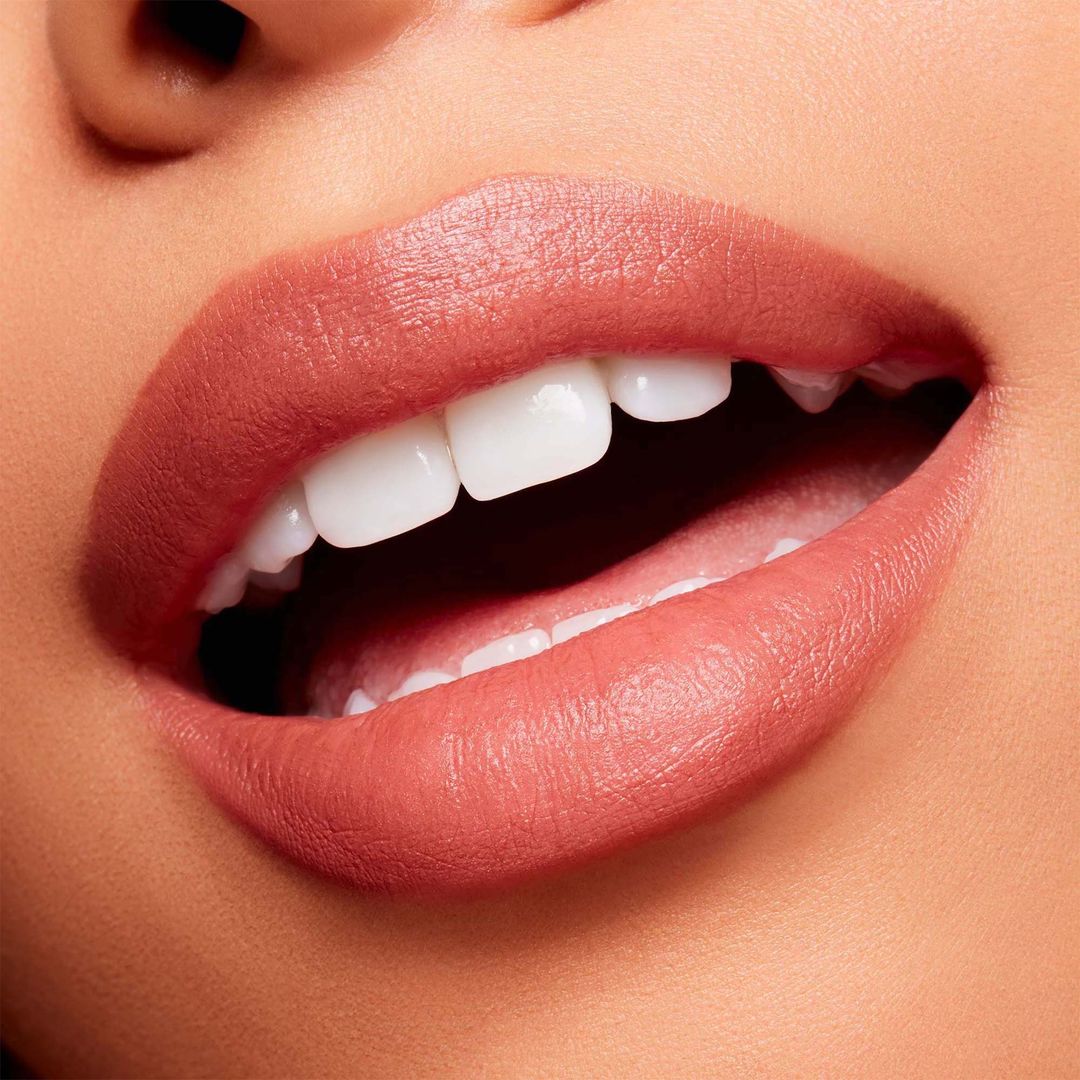 Labial Powder Kiss Velvet Blur Slim Stick - Over The Taupe