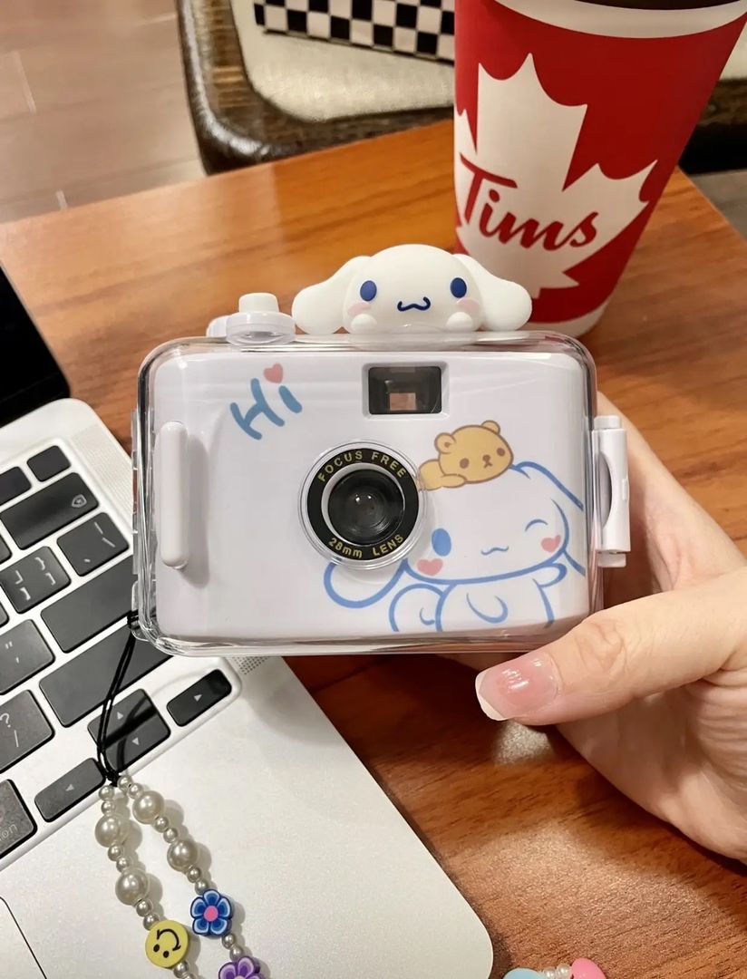 Cámara Sanrio retro