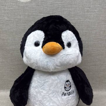 Imagen del producto PINGUINO BORDADO DE 50 CM 