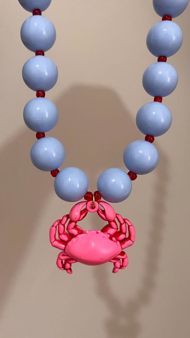 Collar cangrejo  fucsia 