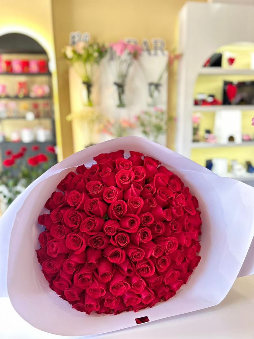 BOUQUET POR 100 ROSAS TRADICIONALES