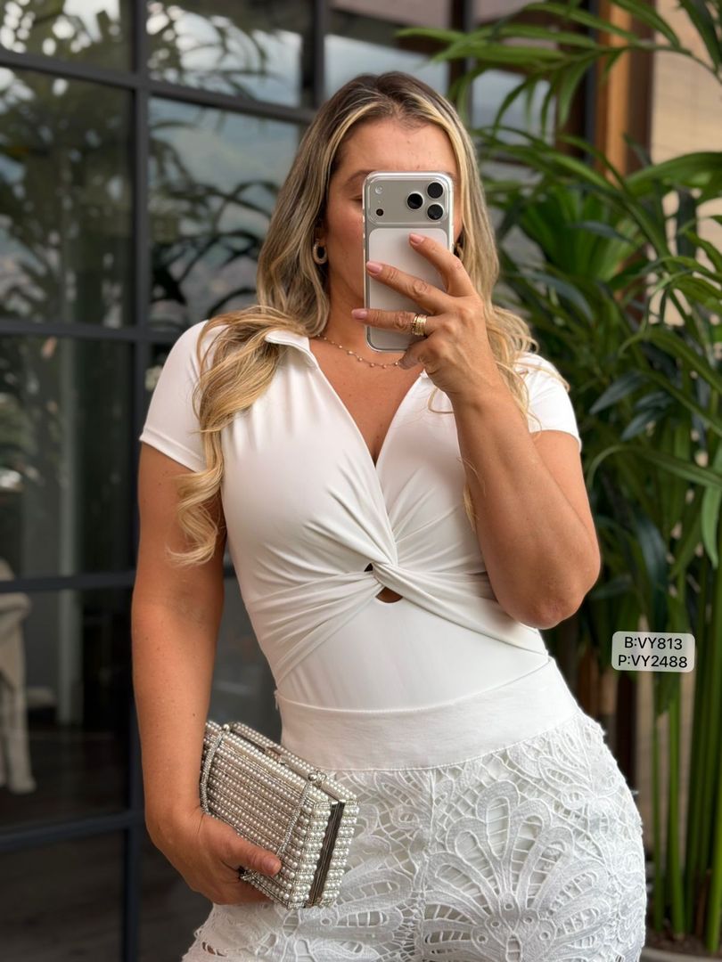 BODY CON CUELLO NUDO ADELANTE  VY813
