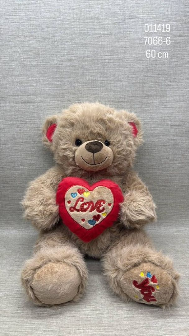OSO MEDIANO CON CORAZÓN 60 CM