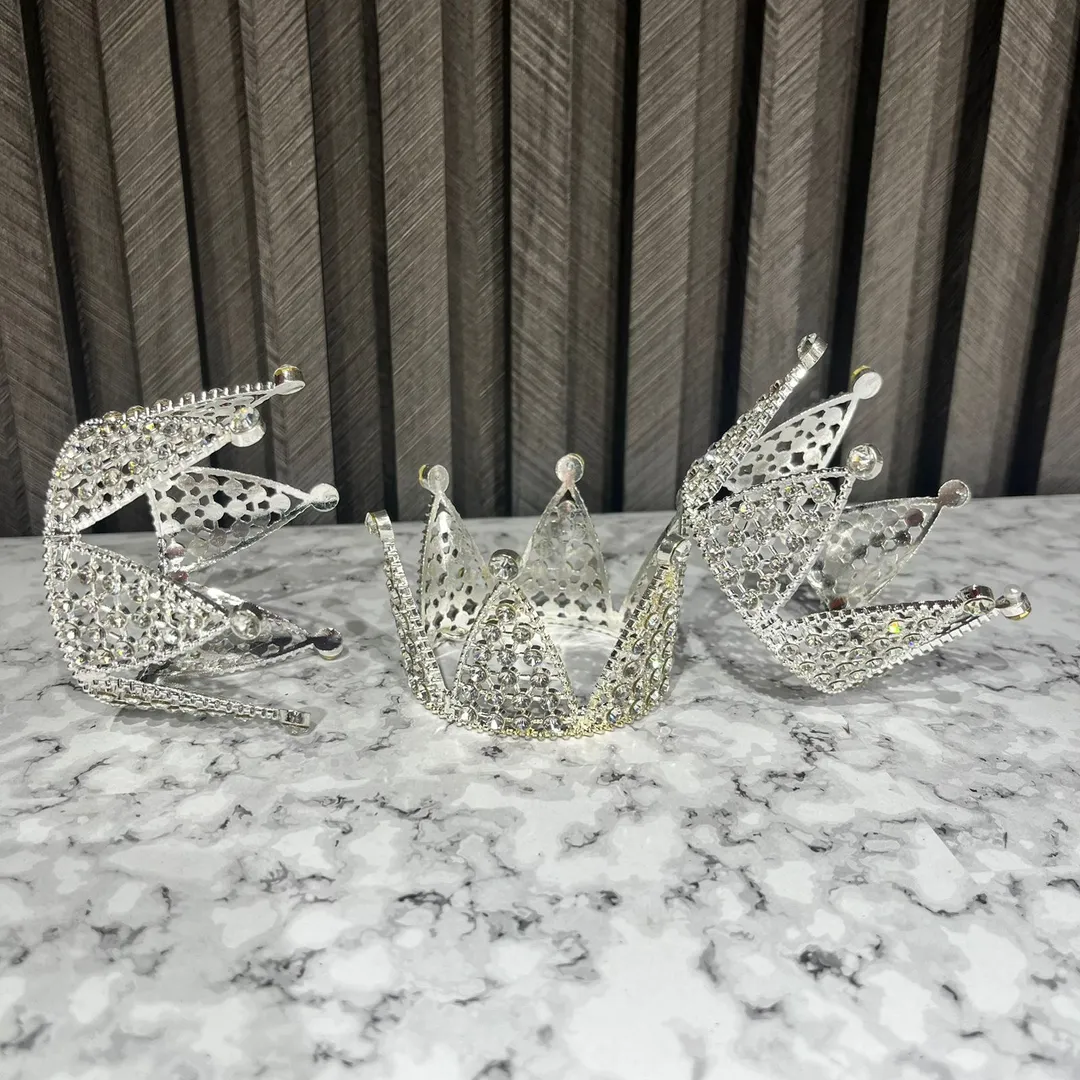 CORONA METÁLICA 6.4CM X5CM