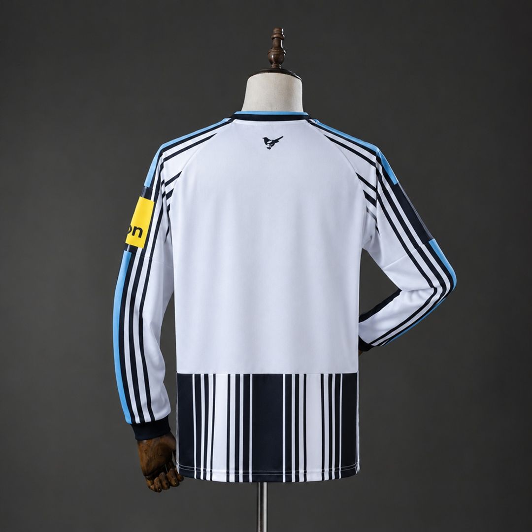 Newcastle United 2026-27 Manga Larga Fan