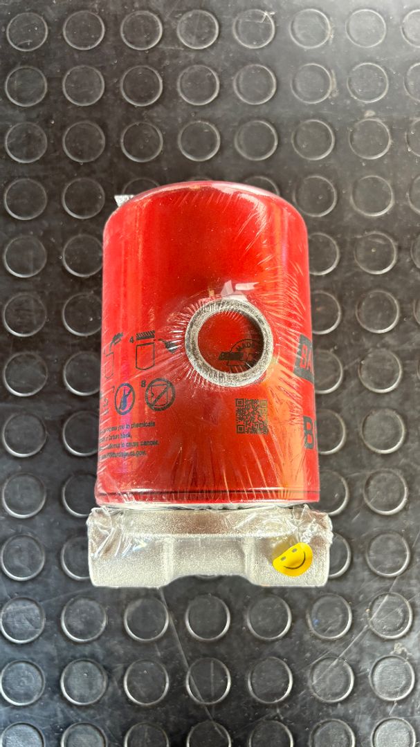 Filtro de Combustible Baldwin BF957 con Base