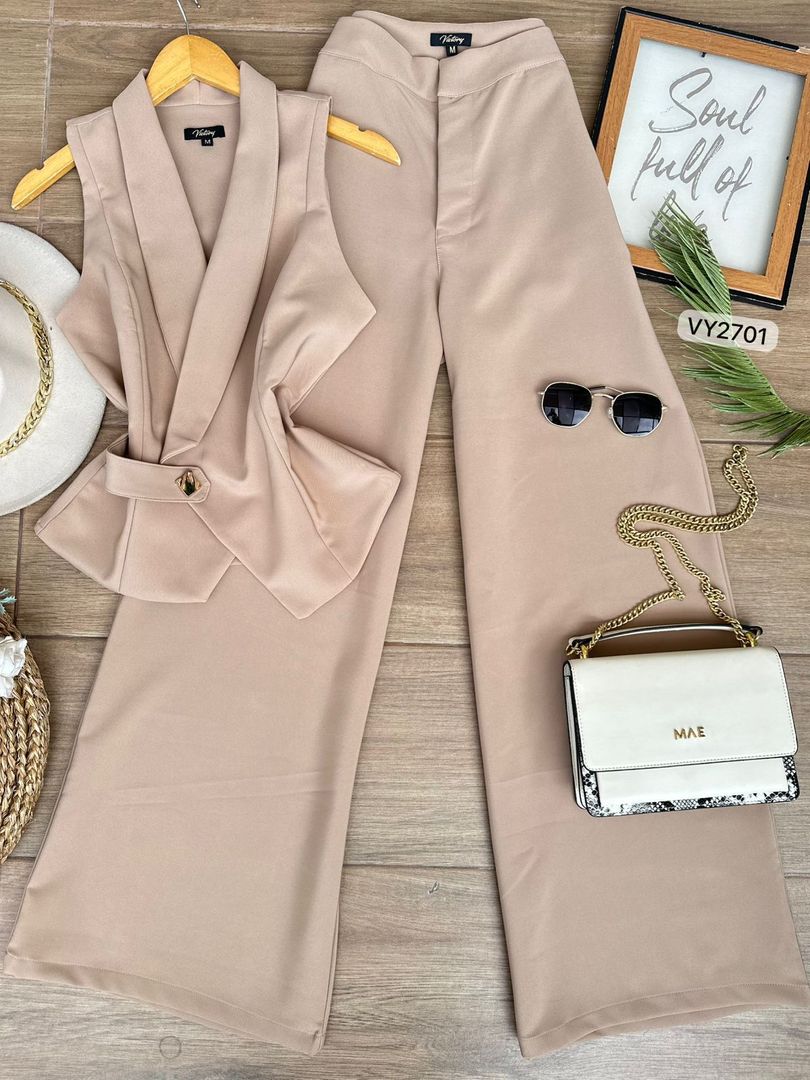 SET CHALECO LARGO Y PANTALON BOTON DORADO VY2701