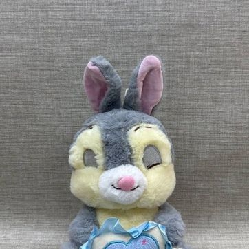 Imagen del producto CONEJO GRIS CON CORAZÓN 24 CM