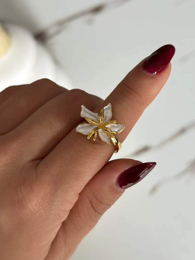 Anillo flor 