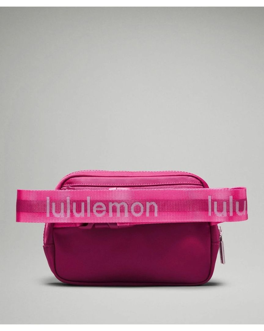 Wordmark Belt bag Fuchsia