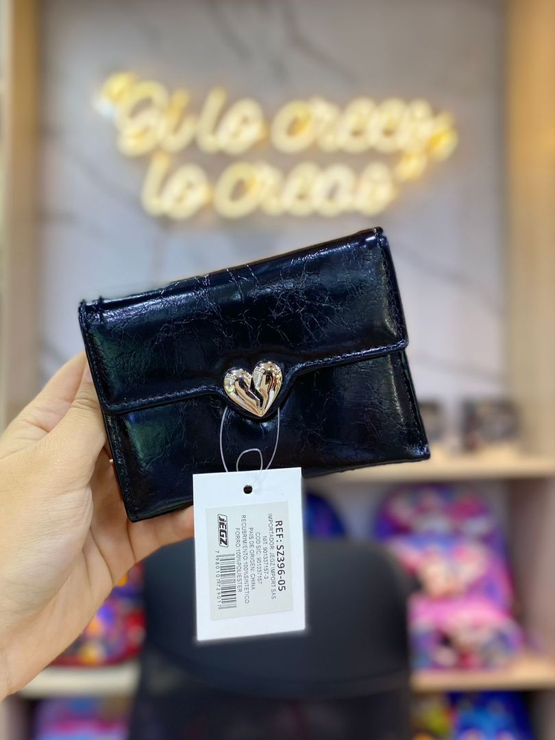 BILLETERA SINTÉTICA CORAZÓN 