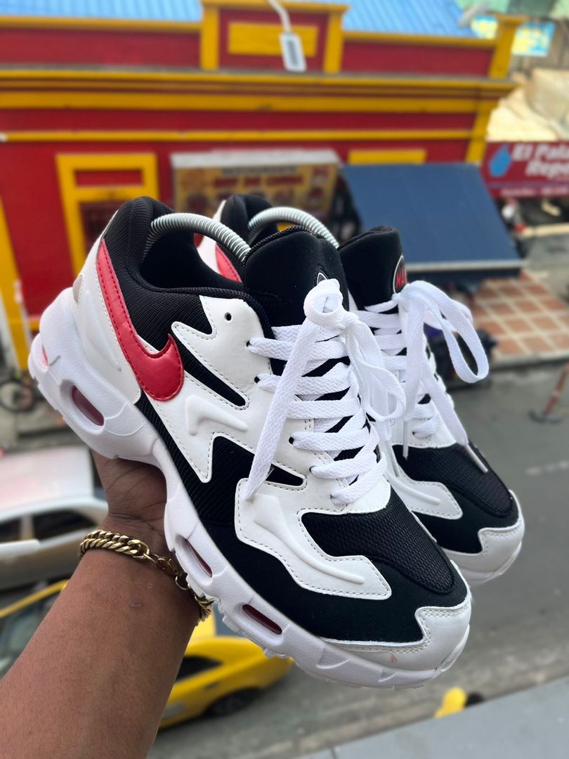 AIR MAX 2 