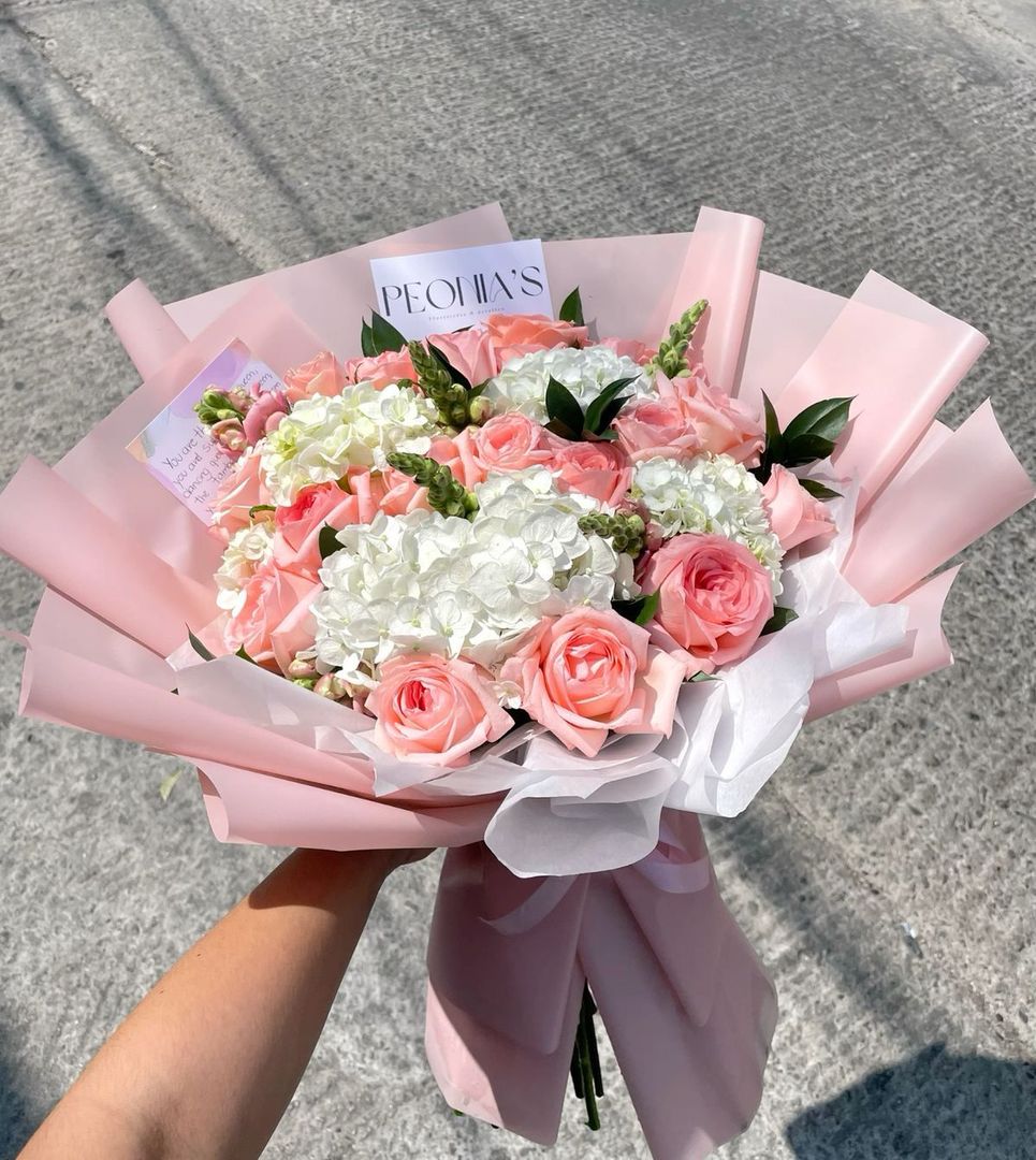 Ramo Hortensias y rosas
