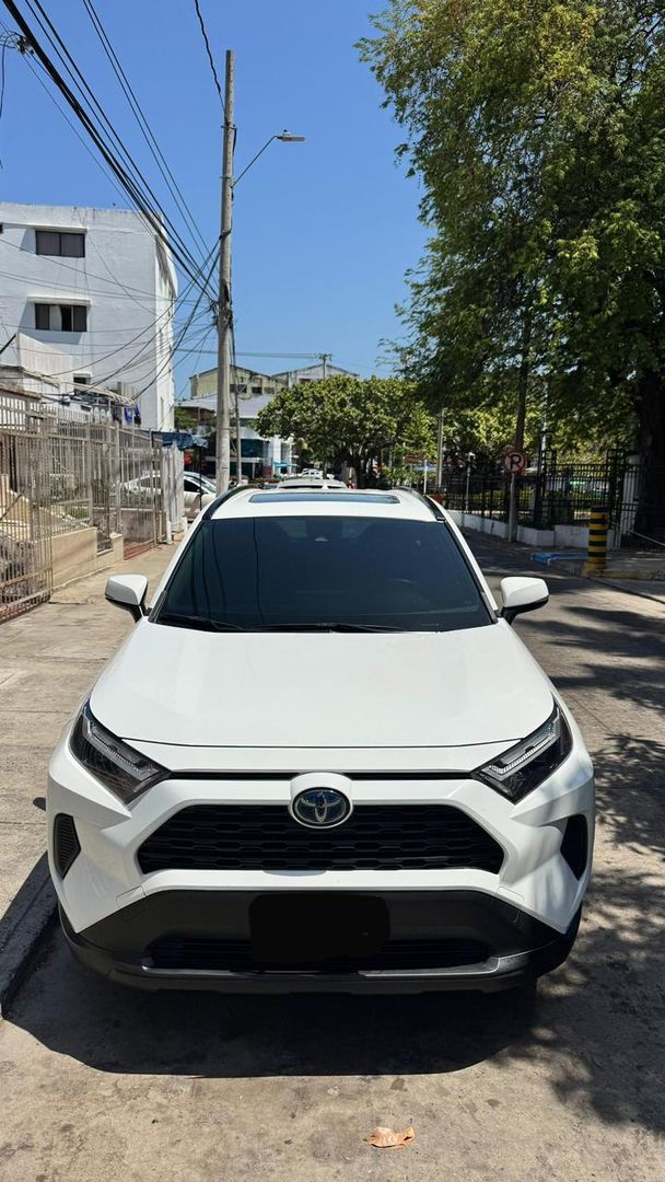 TOYOTA RAV4 HIBRIDA 2022