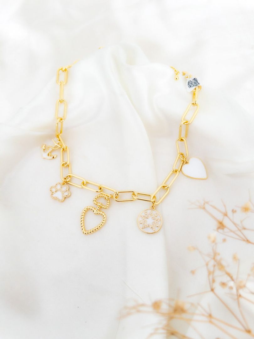 COLLAR CON DIJES DE CORAZON, ESTRELLA Y HUELLA DE PERRO