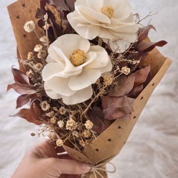 Imagen del producto Ramo Flores Tela y Preservadas Mediano