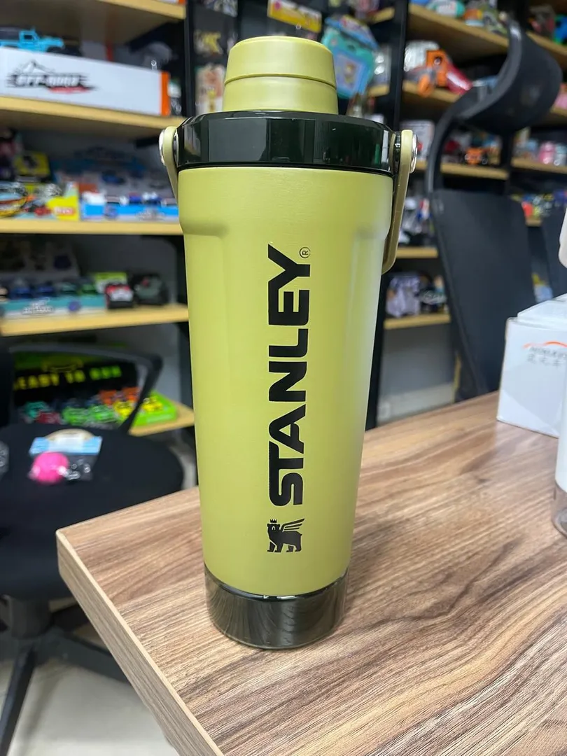 STANLEY ACTIVE SHAKER 20 OZ