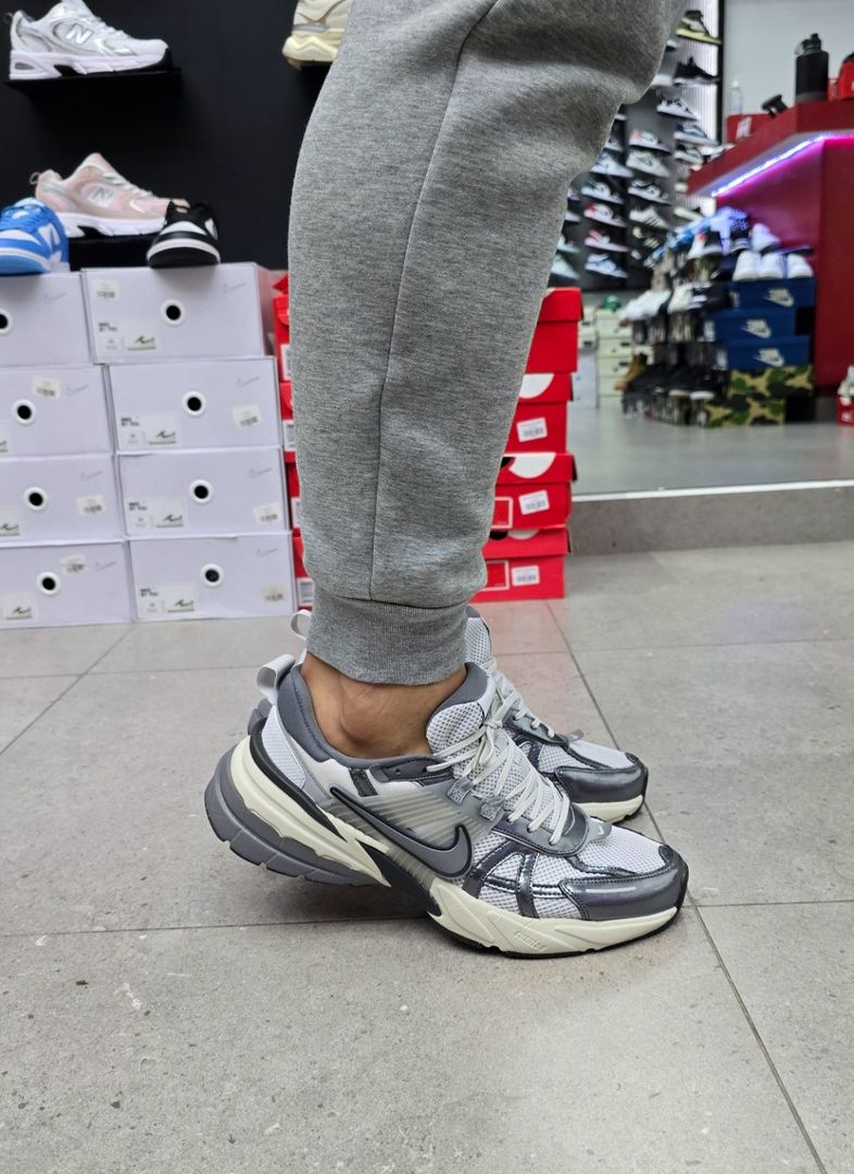 Nike V2K RUN