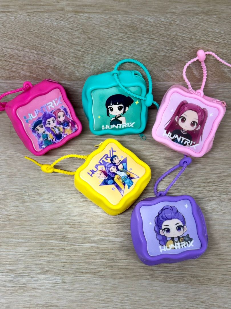 1080 KPOP MONEDERO