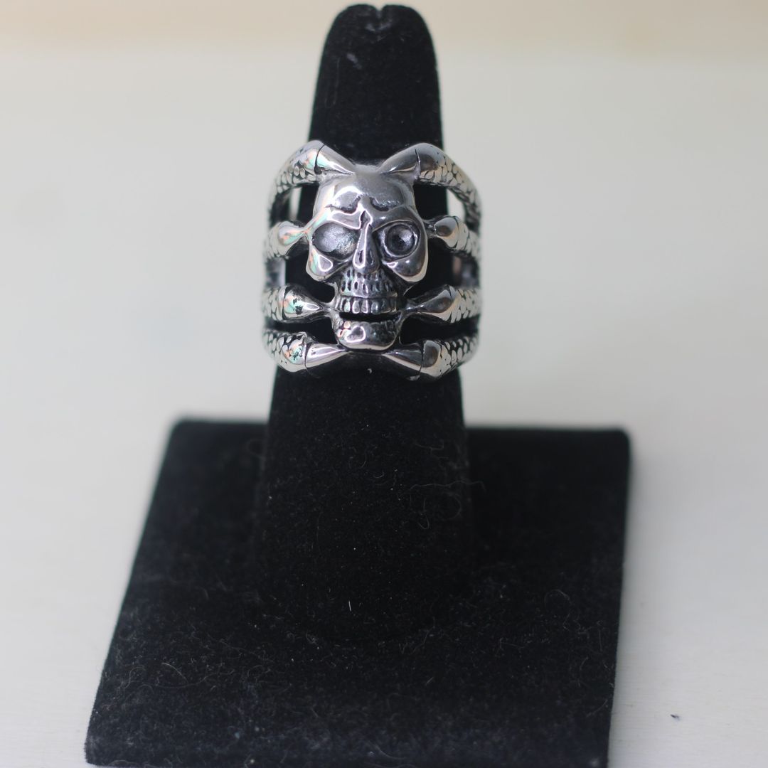 ANILLO CALAVERA ESQUELETO