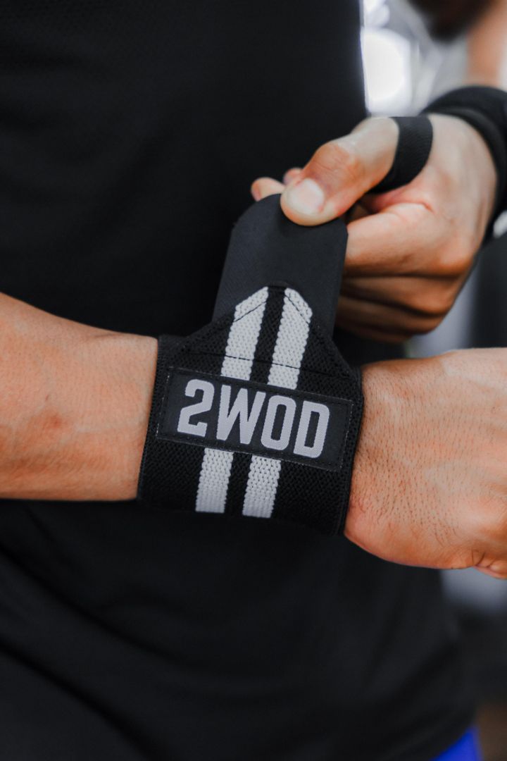 MUÑEQUERAS ELASTICAS PRO NEGRAS