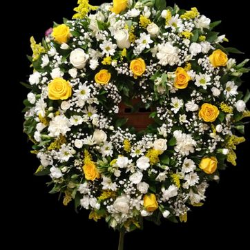 Imagen del producto Corona blanca y amarilla.