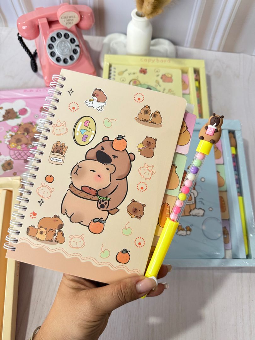 Kit cuaderno y lapicero capibara