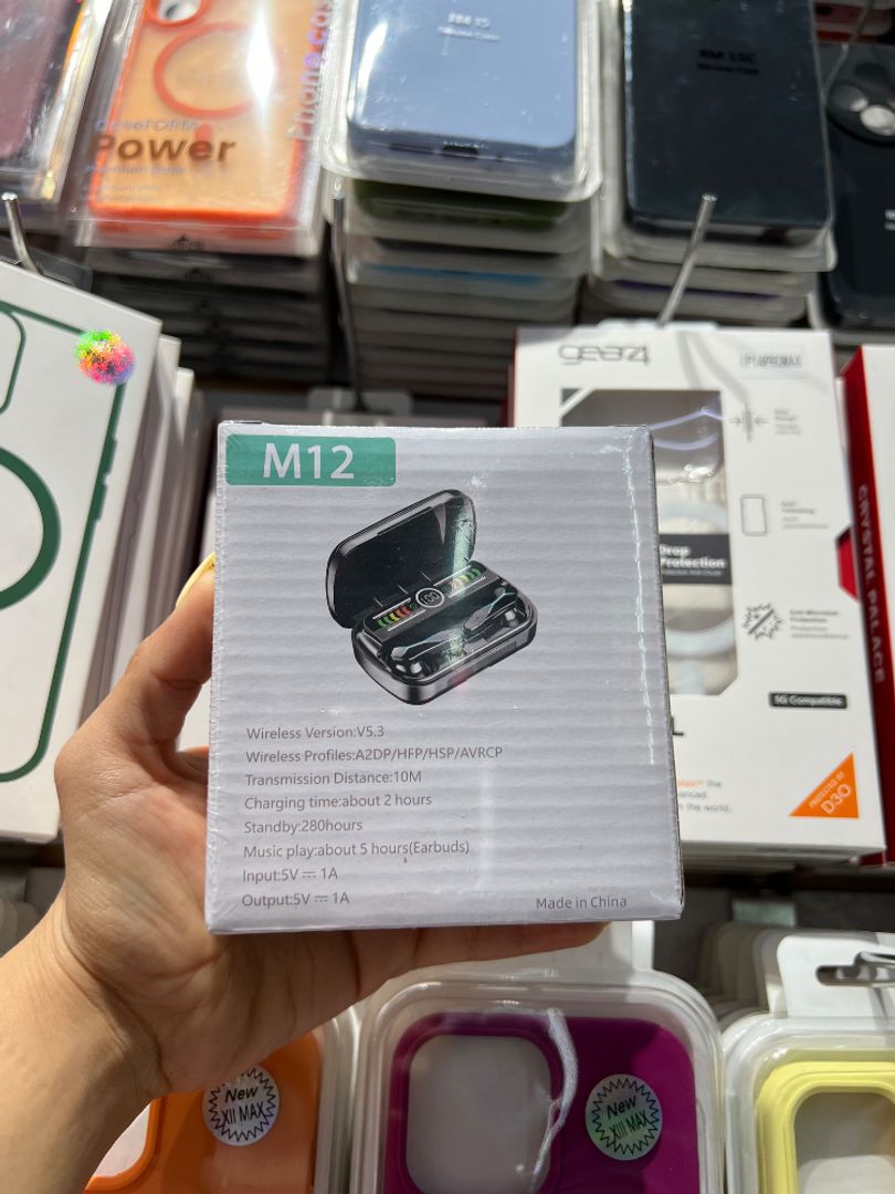AUDÍFONOS M12