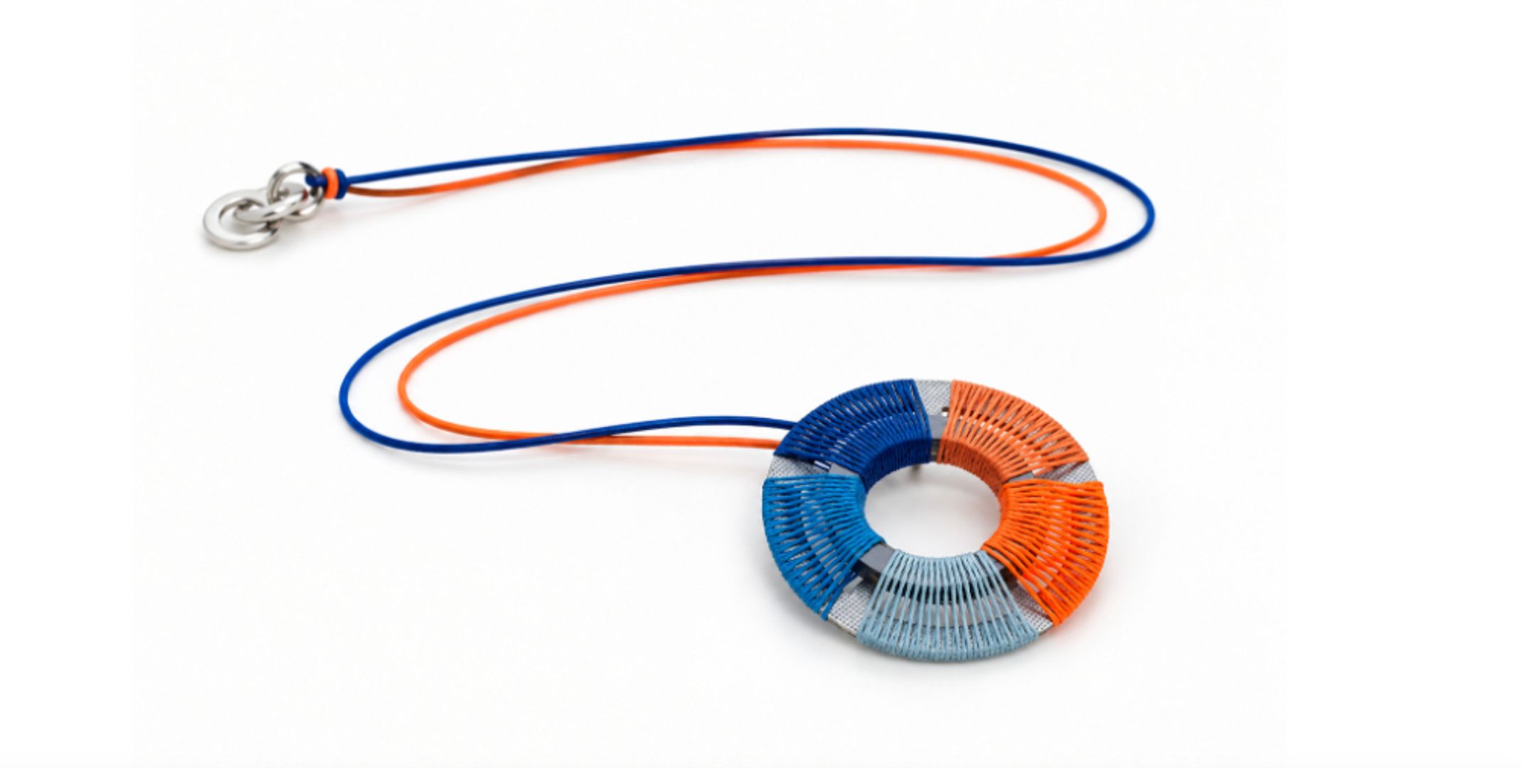 5-BLOCK WOVEN CIRCLE PENDANT