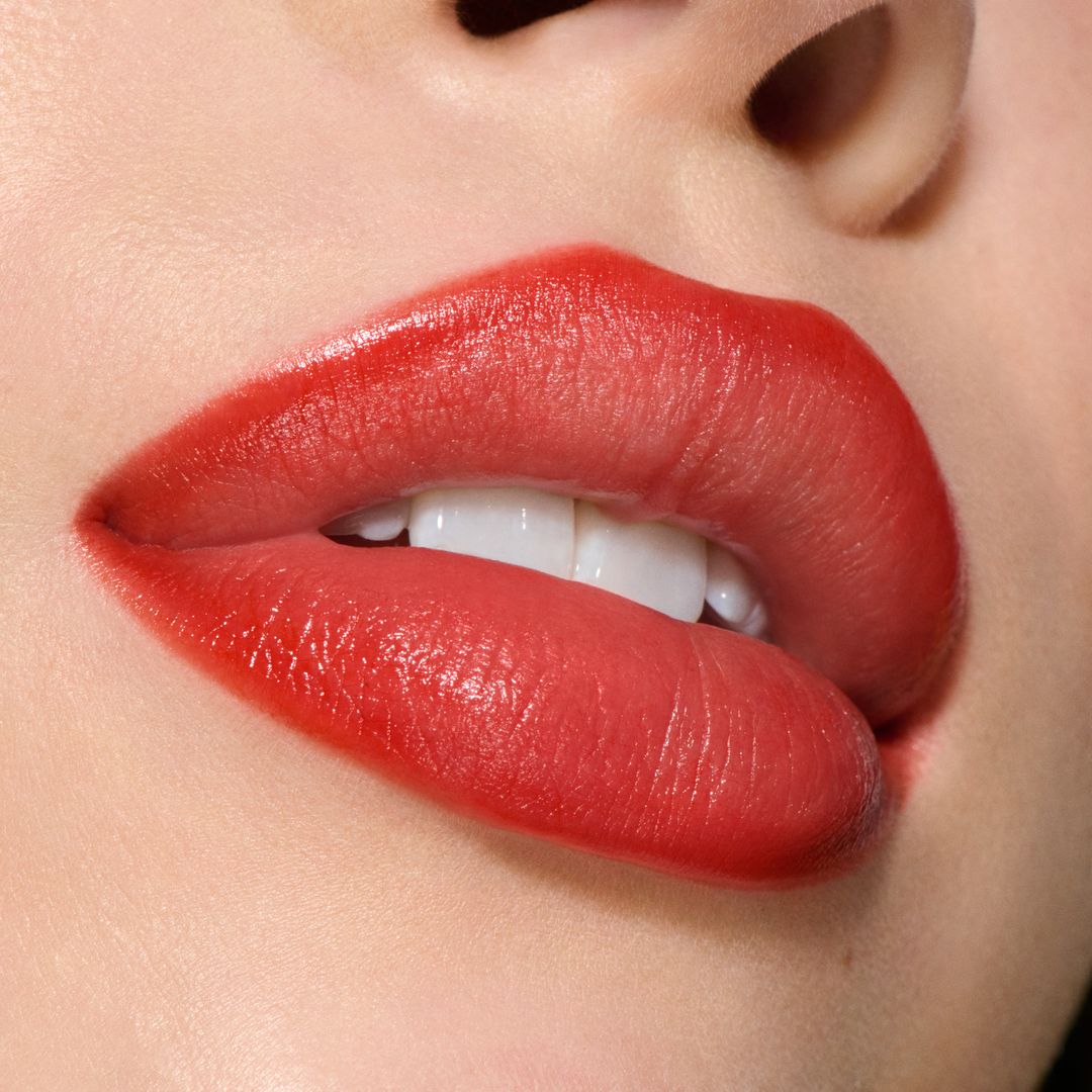 LIPGLAZER GLOSSY LIP LINER LADY DANGER