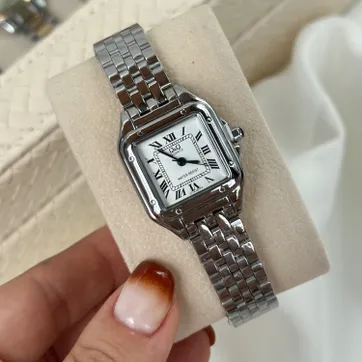 Imagen del producto Reloj cuadrado plateado 