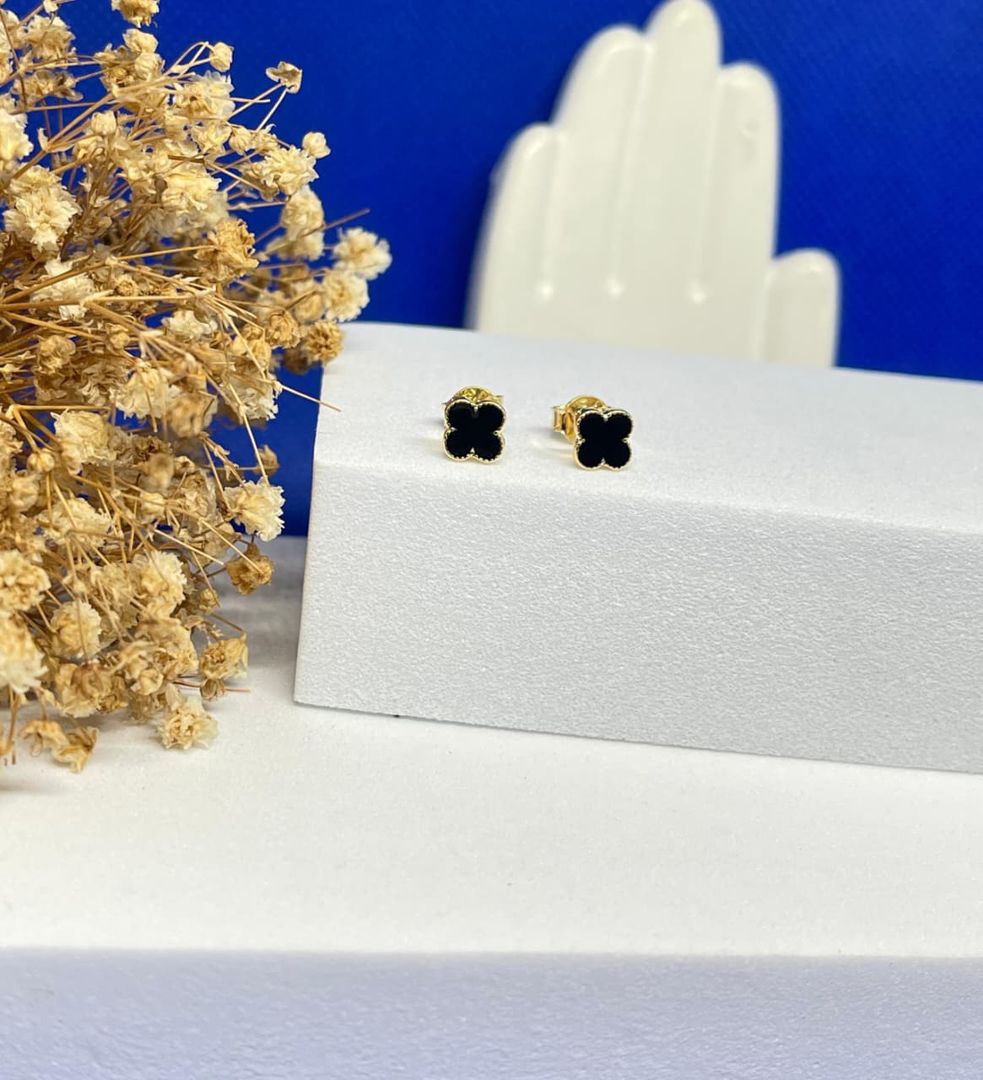 Topos van cleef pequeños 5mm  negros