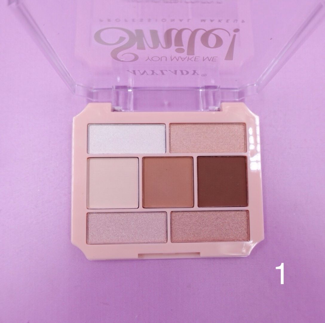 PALETA DE ILUMINADOR Y CONTORNO SMILE ANYLADY