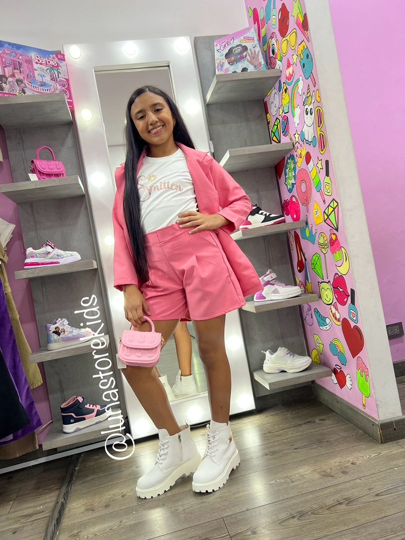 CONJUNTO TRIO DE SHORT