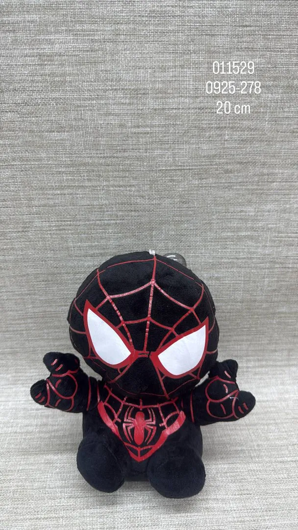 SPIDER-MAN NEGRO DE 20 CM 