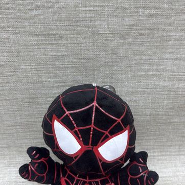 Imagen del producto SPIDER-MAN NEGRO DE 20 CM 