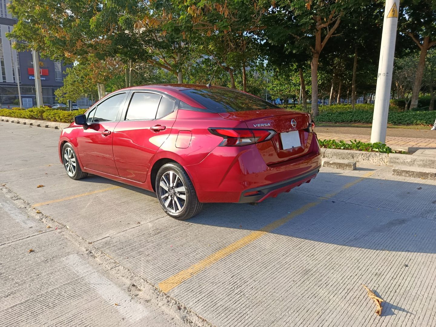 NISSAN VERSA AUT ADVANCE 2021