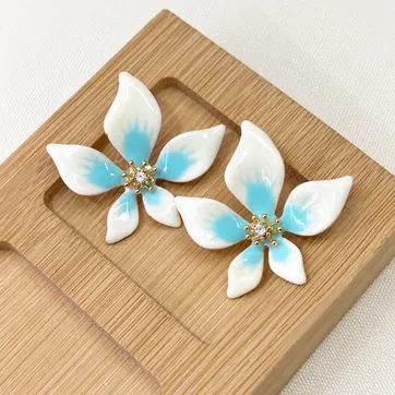 Imagen del producto Arete flor azul