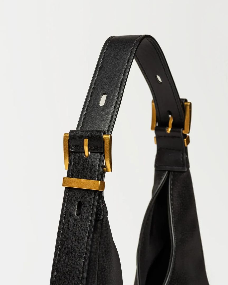 CARTERA AL HOMBRO RAW NEGRO