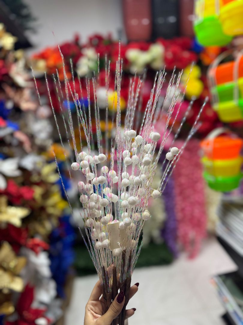 Ramo navideño de esferas 