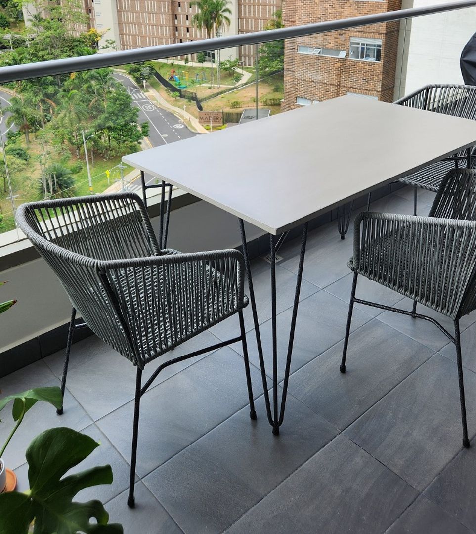 SILLA CÚBICA CON COJÍN