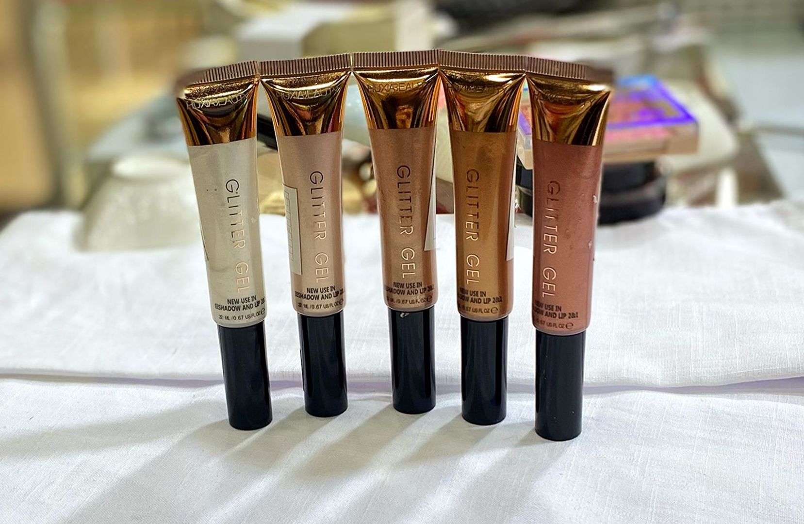 Gel de brillo, nuevo uso en sombras y labios 